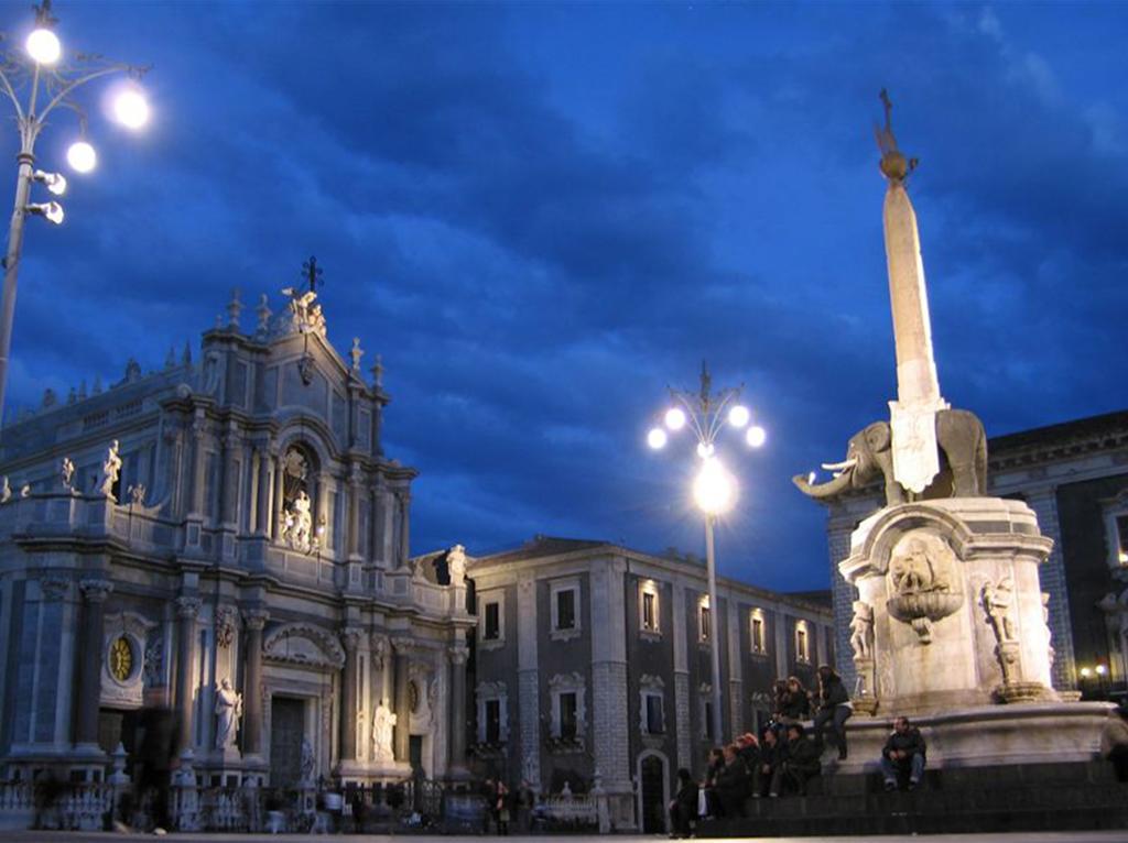 Your Home In Town Catania Exterior photo